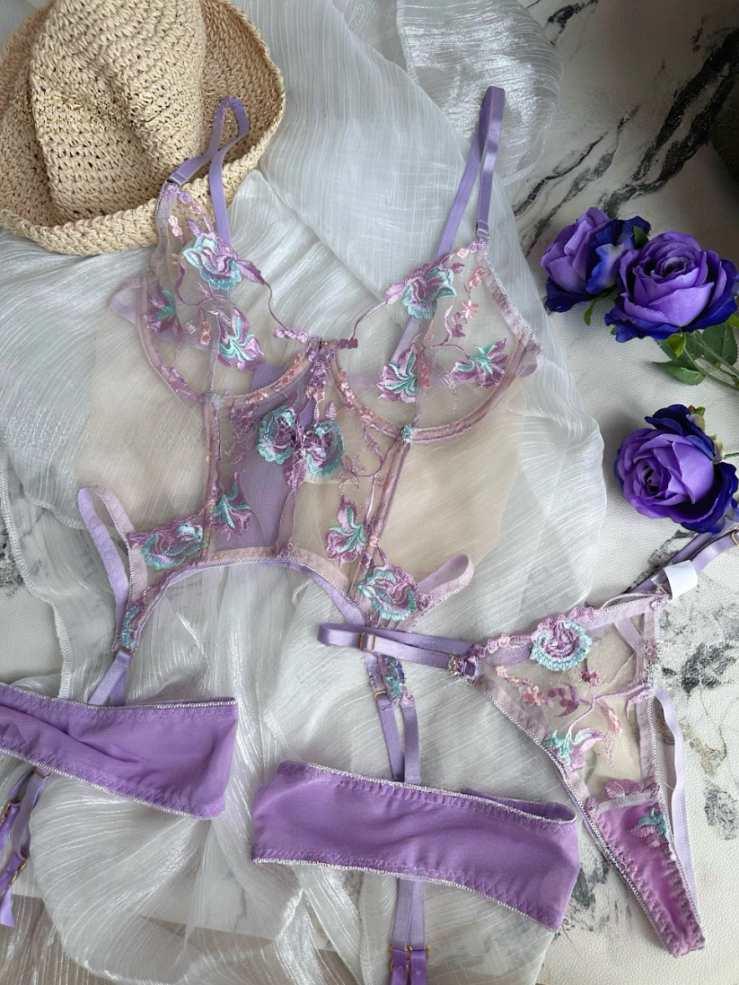 Lavender Wonderfleur Lace Set