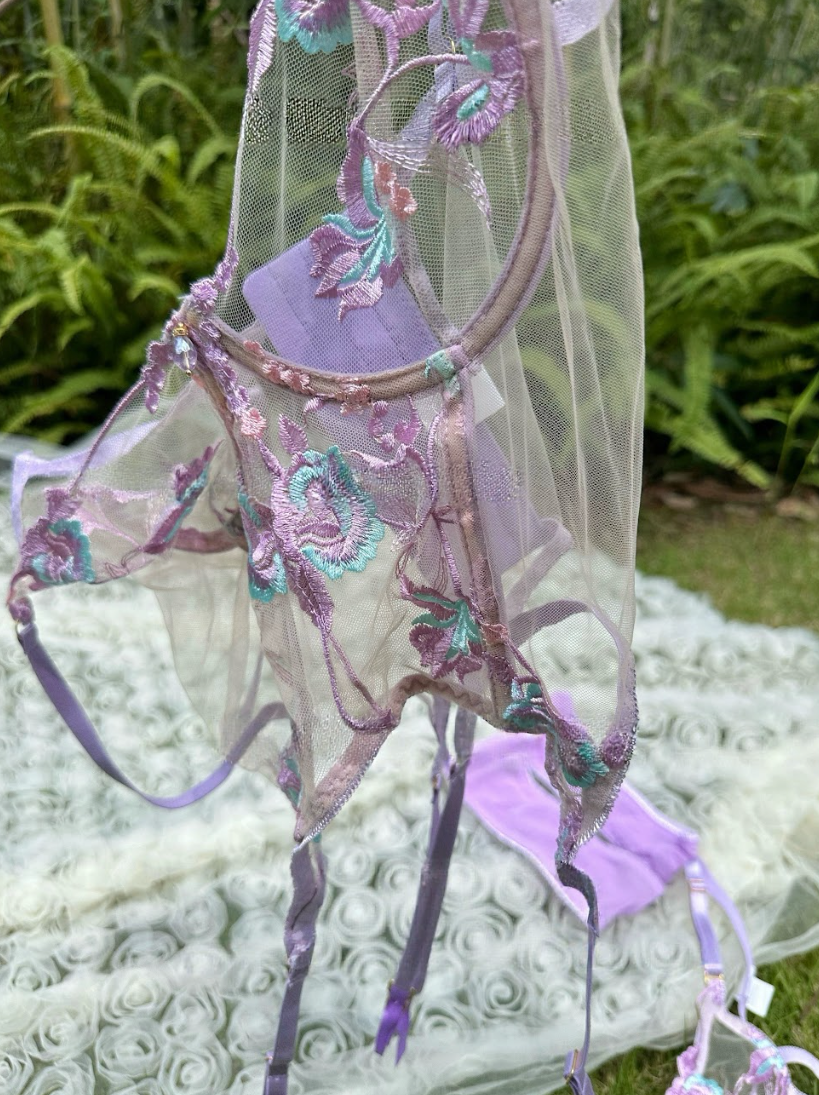 Lavender Wonderfleur Lace Set